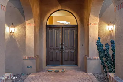 6384 N Desert Wind Circle, Tucson, AZ 85750 - Photo 13
