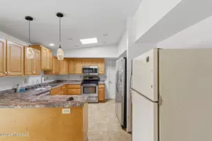 7126 E Princeton Pl, Tucson, AZ 85710 - Photo 11