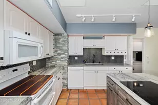 2671 S Calle Murrillo, Green Valley, AZ 85622 - Photo 11