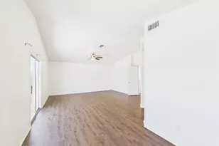 8932 N Spinel Pl, Tucson, AZ 85742 - Photo 17
