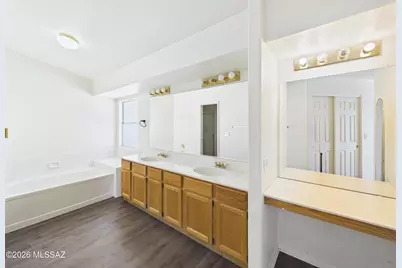 8932 N Spinel Place, Tucson, AZ 85742 - Photo 21