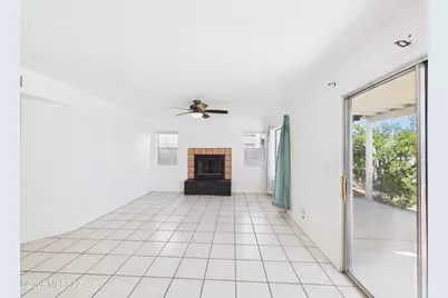 8932 N Spinel Place, Tucson, AZ 85742 - Photo 13