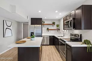 2417 E Blacklidge Dr, Tucson, AZ 85719 - Photo 15