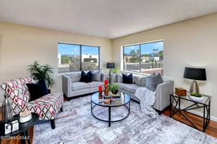 371 E Placita Idilio, Green Valley, AZ 85614 - Photo 5
