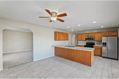 810 S Sarnoff Drive, Tucson, AZ 85710 - Photo 7