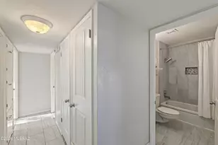 810 S Sarnoff Dr, Tucson, AZ 85710 - Photo 19