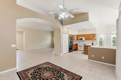 1892 E Canyon Wren Way, Green Valley, AZ 85614 - Photo 13