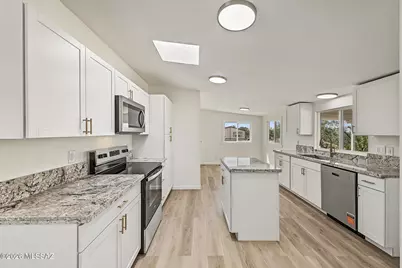 12130 W Catherine Lane, Tucson, AZ 85735 - Photo 5