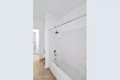 6623 E Via Jardin Verde, Tucson, AZ 85756 - Photo 23
