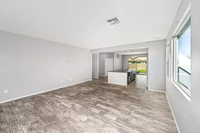 6623 E Via Jardin Verde, Tucson, AZ 85756 - Photo 7