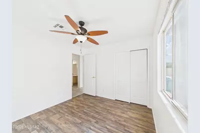 10096 Desert Valley Place, Tucson, AZ 85747 - Photo 21