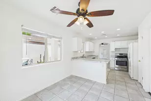 10096 Desert Valley Pl, Tucson, AZ 85747 - Photo 11
