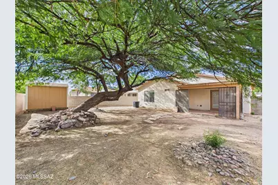 10096 Desert Valley Place, Tucson, AZ 85747 - Photo 27
