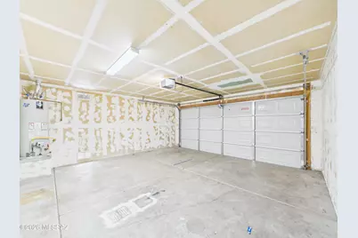 10096 Desert Valley Place, Tucson, AZ 85747 - Photo 23