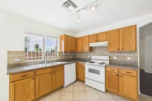 8544 E Desert Retreat Ct, Tucson, AZ 85730 - Photo 7