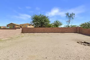 8544 E Desert Retreat Ct, Tucson, AZ 85730 - Photo 21