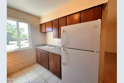 8450 E Old Spanish Trail #227, Tucson, AZ 85710 - Photo 7