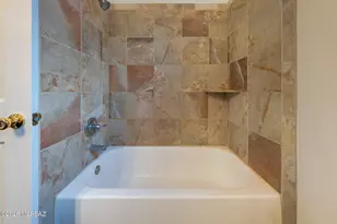 10140 E Cardiff Pl, Tucson, AZ 85748 - Photo 13