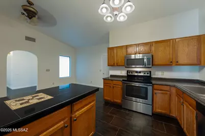 10140 E Cardiff Place, Tucson, AZ 85748 - Photo 9