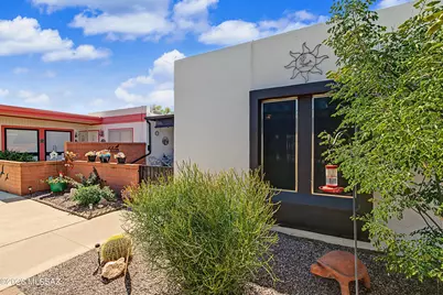 249 N Paseo De Los Conquistadores, Green Valley, AZ 85614 - Photo 5