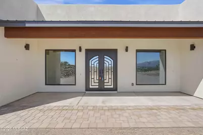 5001 N Wild Life Drive, Tucson, AZ 85745 - Photo 3
