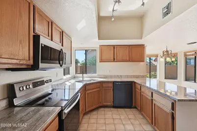 1061 W Antelope Creek Way, Oro Valley, AZ 85737 - Photo 11