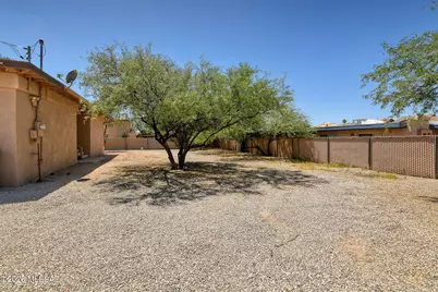 1009 E Halcyon Road, Tucson, AZ 85719 - Photo 11