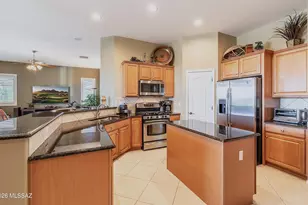 5089 W Coyote Gulch Loop, Marana, AZ 85658 - Photo 9