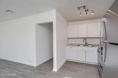 206 W 44th Street, Tucson, AZ 85713 - Photo 13