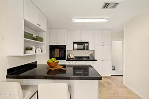 636 W Roller Coaster Rd, Tucson, AZ 85704 - Photo 9
