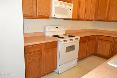 5785 E Bellow Lane, Tucson, AZ 85712 - Photo 9