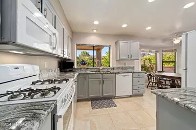 1013 E Boulder Pass, Oro Valley, AZ 85755 - Photo 7