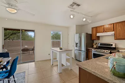 3227 N Rambling Creek Place, Tucson, AZ 85712 - Photo 7