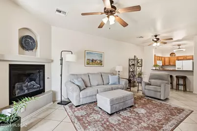489 W Windham Boulevard, Green Valley, AZ 85614 - Photo 5