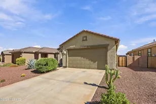 21978 E Thunderhead Dr, Red Rock, AZ 85145 - Photo 3
