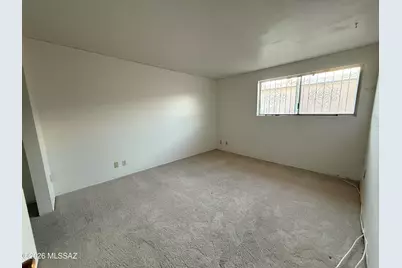 2164 S Calle Polar, Tucson, AZ 85710 - Photo 9
