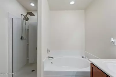 8247 W Razorbill Drive, Tucson, AZ 85757 - Photo 23