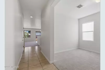 8247 W Razorbill Drive, Tucson, AZ 85757 - Photo 5