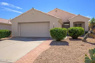 333 W Continental Vista Pl, Green Valley, AZ 85614 - Photo 1