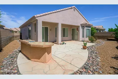 333 W Continental Vista Place, Green Valley, AZ 85614 - Photo 17