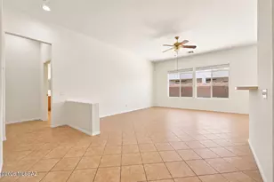 333 W Continental Vista Pl, Green Valley, AZ 85614 - Photo 3