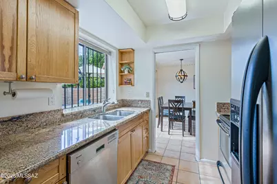 2032 S Birdie Circle, Tucson, AZ 85710 - Photo 13