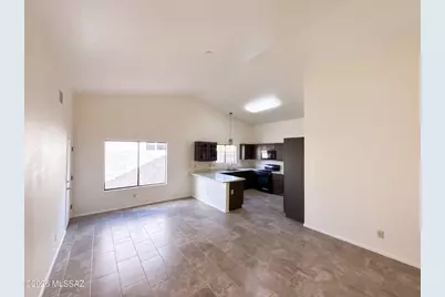 9324 E Lochnay Lane, Tucson, AZ 85747 - Photo 7