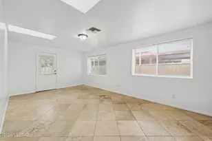 1037 E 30th St, Tucson, AZ 85713 - Photo 25