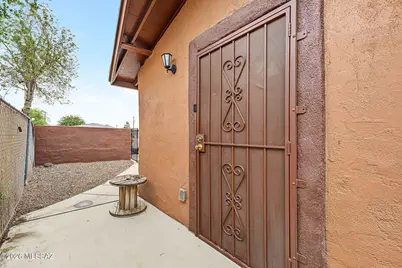 1037 E 30th Street, Tucson, AZ 85713 - Photo 15