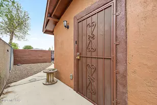 1037 E 30th St, Tucson, AZ 85713 - Photo 15