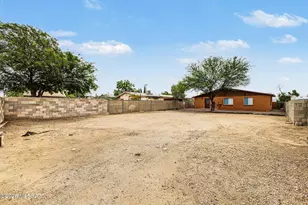 1037 E 30th St, Tucson, AZ 85713 - Photo 7