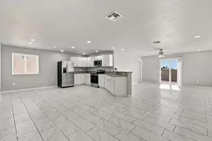 142 S Montgomery Ave, Corona de Tucson, AZ 85641 - Photo 5