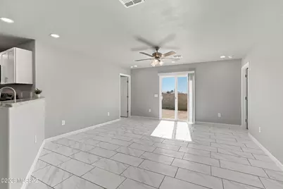 142 S Montgomery Avenue, Corona de Tucson, AZ 85641 - Photo 9