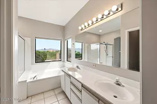 10961 E Siskin Pl, Tucson, AZ 85748 - Photo 33